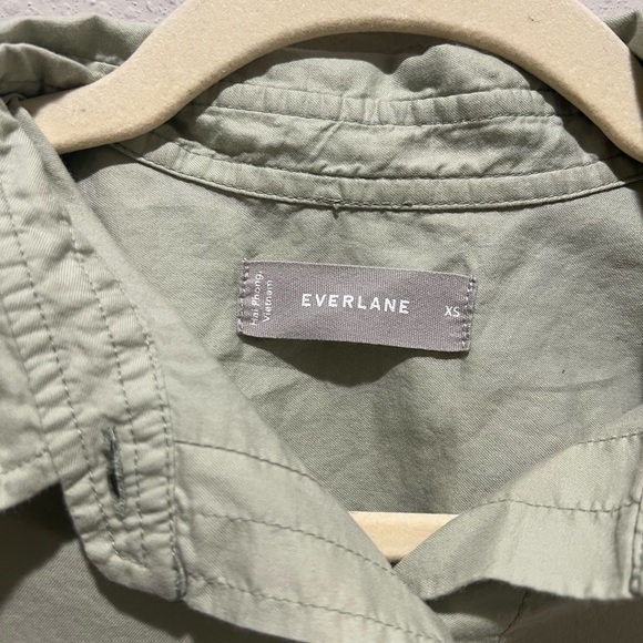 Everlane Womens Extra Small The Way-short Shirt Light Green Long Sleeve Boxy - Picture 5 of 5